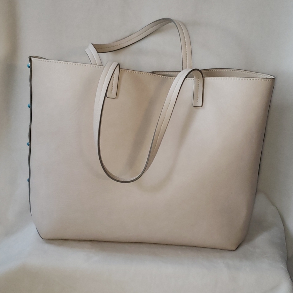 Chelsea28 Satchel Bag Ivory
